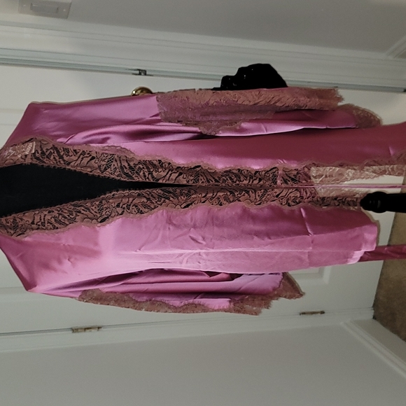 Victoria's Secret Pink kimono robe